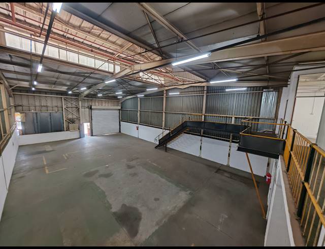 379M² WAREHOUSE TO LET IN SELBY